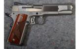 Smith & Wesson SW 1911 .45 ACP - 2 of 5