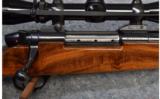 Weatherby Mark V .300 Magnum - 3 of 9
