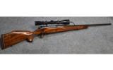 Weatherby Mark V .300 Magnum - 1 of 9