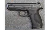 Smith & Wesson M&P40 .40S&W - 3 of 5