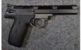 Smith & Wesson Model 22A-1 .22 LR - 2 of 5
