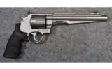 Smith & Wesson 629-6 / .44 Magnum - 2 of 5