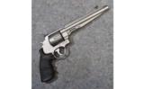 Smith & Wesson 629-6 / .44 Magnum - 1 of 5