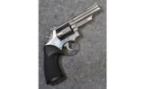 Smith & Wesson Model 66 / .357 Magnum - 1 of 5