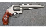 S&W 629-6 Comp Hunter .44 magnum - 2 of 5