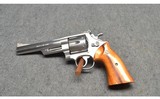 Smith & Wesson ~ 629-2 ~ .44 Magnum - 2 of 4