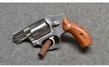 Smith & Wesson ~ Model 640 ~ .38 S&W Special - 2 of 4