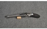 Smith & Wesson ~ 617-6 ~ .22 Long Rifle - 3 of 4