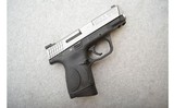Smith & Wesson ~ M&P40c ~ .40S&W - 1 of 3