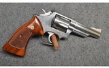 Smith & Wesson ~ 66-2 ~ .357 Magnum - 2 of 9