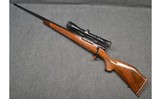 Weatherby ~ Mark V® Deluxe ~ .340 Wby Mag (Left Hand) - 2 of 16