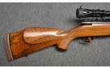 Weatherby ~ Mark V® Deluxe ~ .340 Wby Mag (Left Hand) - 3 of 16