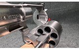 Smith & Wesson ~ 629-2 ~ .44 Magnum - 8 of 14