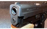 SIG Sauer ~ P229 ~ .40 S&W - 5 of 5