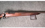 Weatherby ~ Mark V Bronze Sporter ~ .300 Wby Mag - 4 of 15