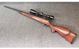 Weatherby ~ Vanguard ~ .300 Wby Mag - 2 of 15