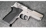 Smith & Wesson ~ 4516-1 ~ .45 Auto - 1 of 9