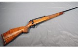 Weatherby ~ Mark V ~ .240 Weatherby Magnum - 1 of 13