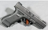 Glock ~ Model 22 ~ .40 S&W - 1 of 4