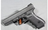 Glock ~ Model 22 ~ .40 S&W - 2 of 4