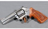 Smith & Wesson ~ 686-6 ~ .357 Magnum - 2 of 5