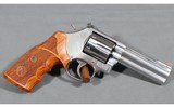 Smith & Wesson ~ 686-6 ~ .357 Magnum - 1 of 5