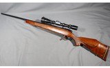 Weatherby ~ Mark V ~ .300 Weatherby Magnum - 2 of 11