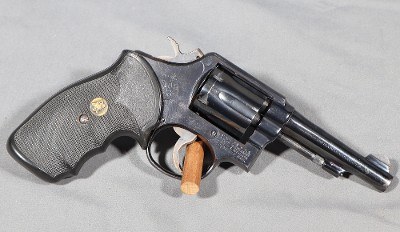 Smith & Wesson ~ 10-5 ~ .38 Special