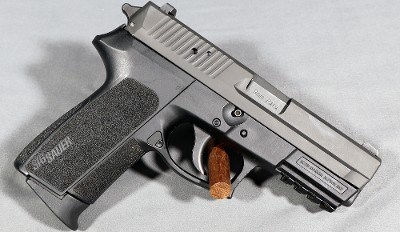 Sig Sauer ~ SP2022 ~ 9mm Luger