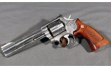 Smith & Wesson ~ 686 ~ .357 Magnum - 2 of 4