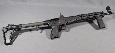 Kel-tec~sub-2000~9MM Luger