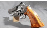 Smith & Wesson ~ 686-2 ~ .357 Magnum - 3 of 7