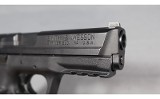 Smith & Wesson~M&P 40~.40 S&W - 3 of 4