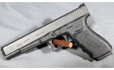 Glock ~ Gen 4 ~ 40 ~ 10mm Auto - 2 of 7