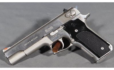 Smith & Wesson ~ 645 ~ .45 auto - Image 2 of 4