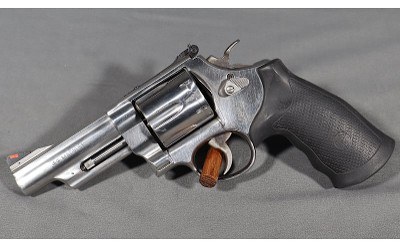 Smith & Wesson ~ 629-6 ~ .44 Magnum - Image 2 of 4