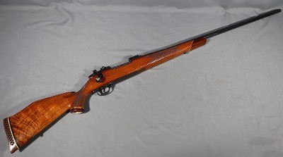Weatherby ~ Mark V ~ .300 Weatherby Magnum - Image 1 of 10