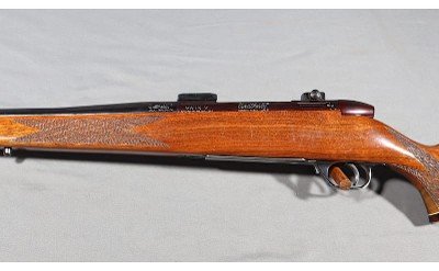 Weatherby ~ Mark V ~ .300 Weatherby Magnum - Image 7 of 10