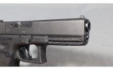 Glock~17 Gen 3~9mm Luger - 3 of 5