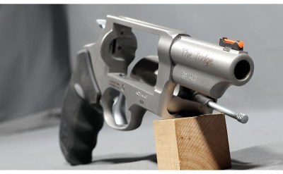 Taurus ~ The Judge ~ .45LC/.410 - Image 6 of 6
