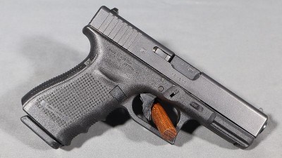 Glock ~ 19 Gen 4 ~ 9mm Luger - Image 1 of 4