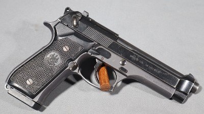 Beretta~96~.40 S&W - Image 2 of 12