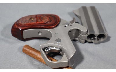 Bond Arms~Grizzly Bear~.45 LC/.410 Gauge - Image 4 of 4