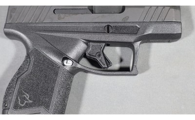 Taurus~GX4~9mm Luger - Image 4 of 4
