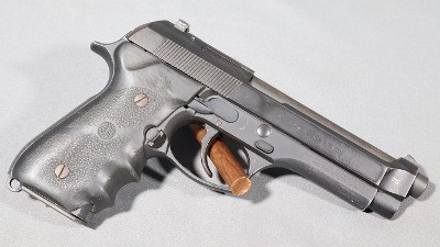 Beretta~96D~.40 S&W - Image 1 of 5