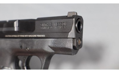 Smith & Wesson~M&P 40 Shield~.40 S&W - Image 3 of 5