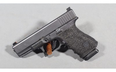 Glock~19 Gen 3~9mm Luger - Image 2 of 4