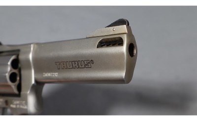 Taurus~Tracker~.357 Magnum - Image 3 of 5