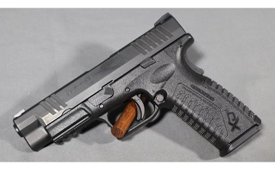 Springfield~XDM-40~.40 S&W - Image 2 of 5