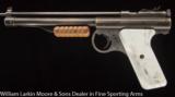 BENJAMIN Model 132 .22 cal Air Pistol 1960's vintage - 2 of 2